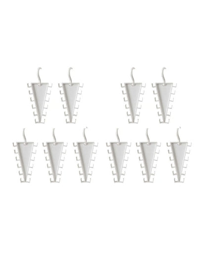 Rotating V-Shaped Accessory Hanger